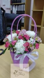 If you want to get some amazingly beautiful floral handbag designs, order now.